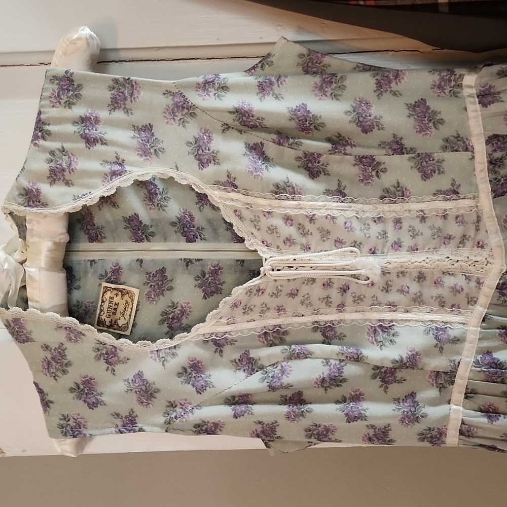 Gunne sax by Jessica